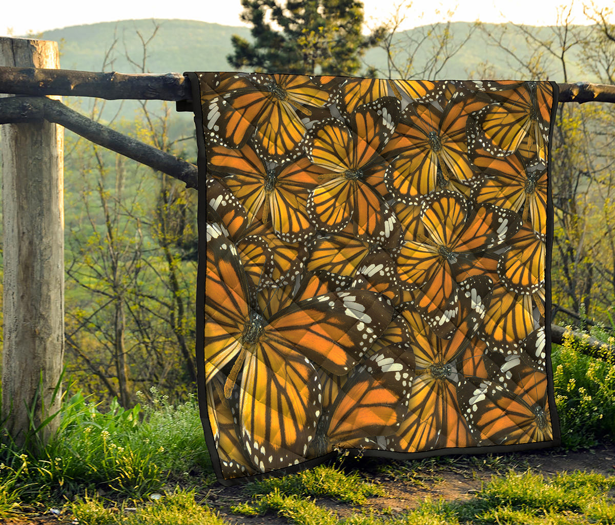 Tiger Monarch Butterfly Pattern Print Quilt