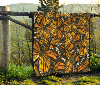 Tiger Monarch Butterfly Pattern Print Quilt