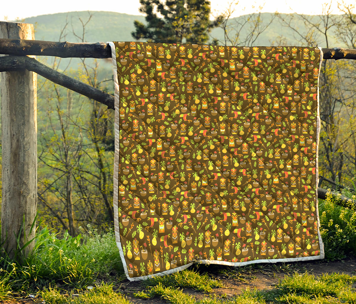 Tiki Luau Pattern Print Quilt