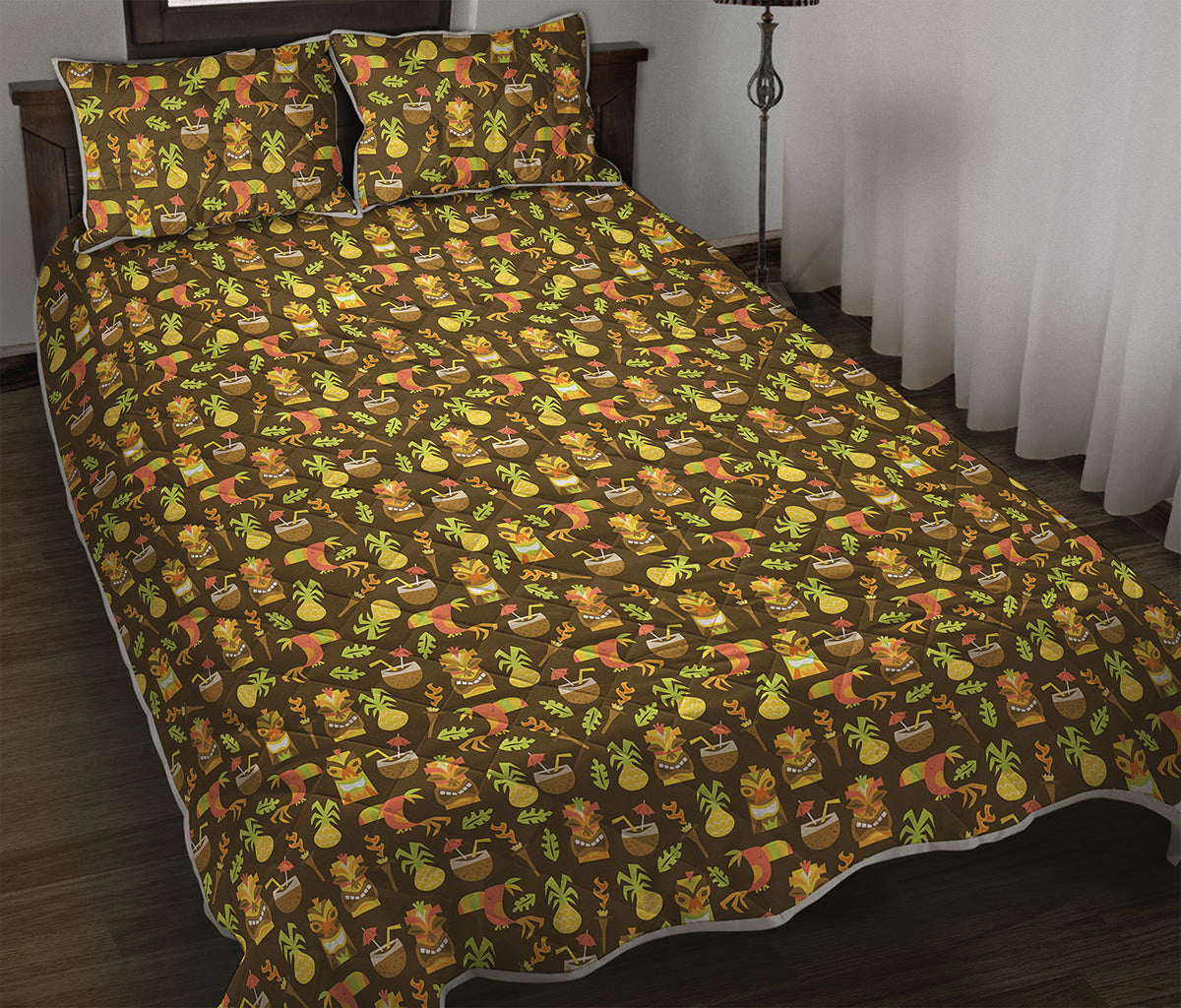 Tiki Luau Pattern Print Quilt Bed Set