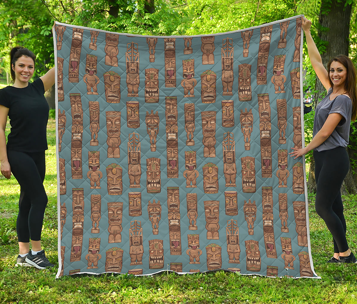 Tiki Totem Pattern Print Quilt