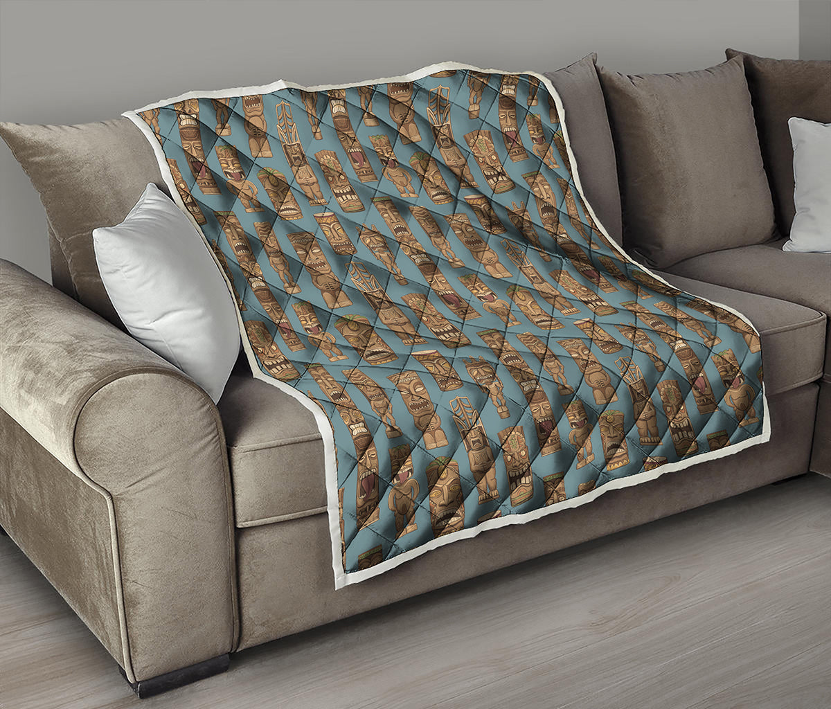 Tiki Totem Pattern Print Quilt