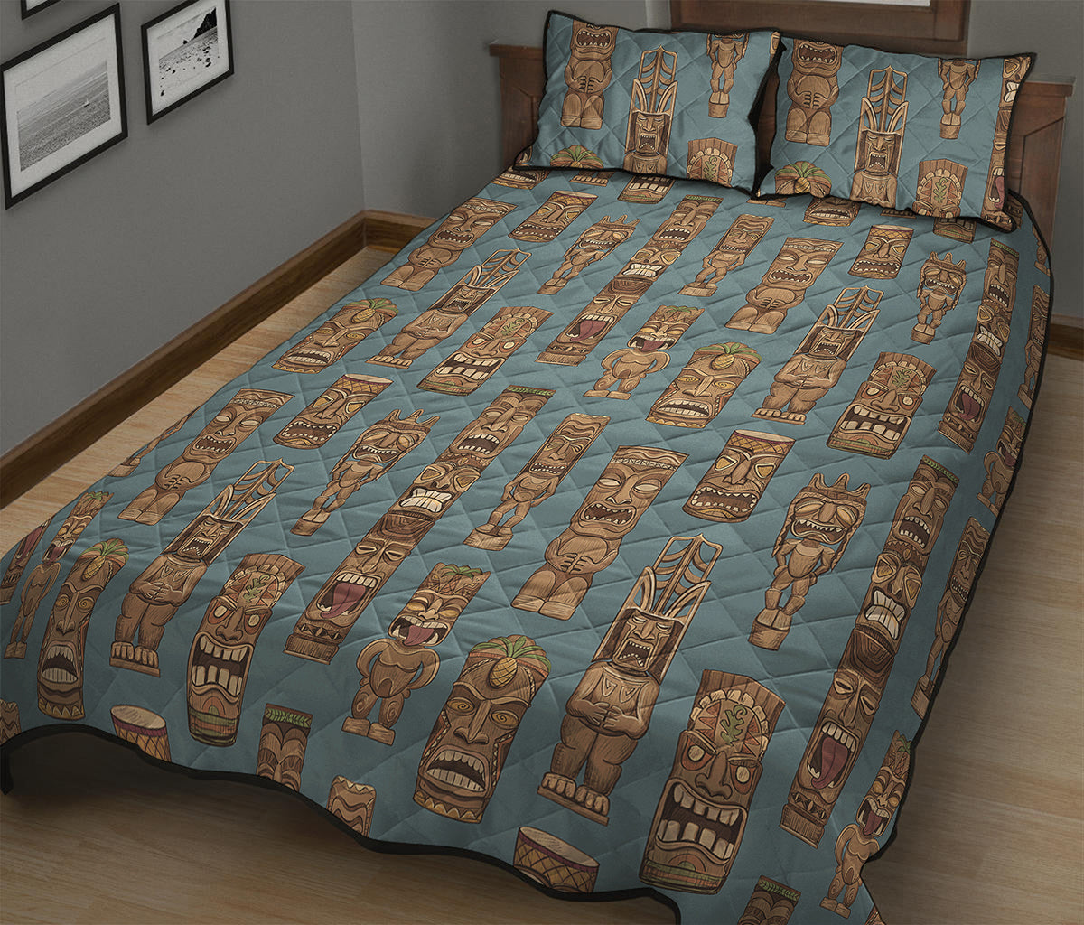 Tiki Totem Pattern Print Quilt Bed Set