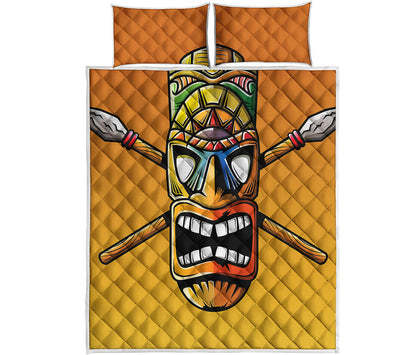 Tiki Totem Print Quilt Bed Set