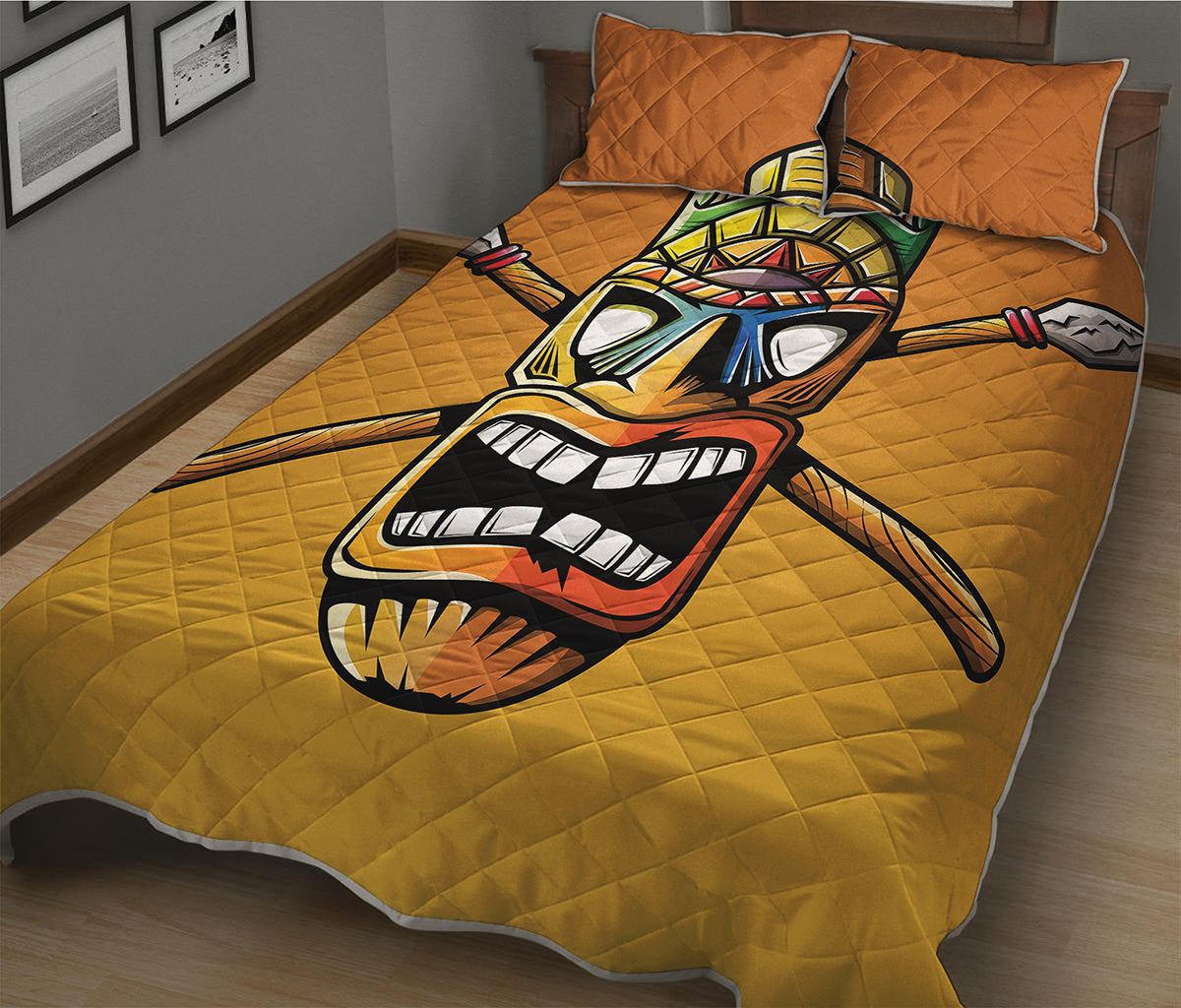 Tiki Totem Print Quilt Bed Set