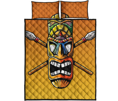 Tiki Totem Print Quilt Bed Set