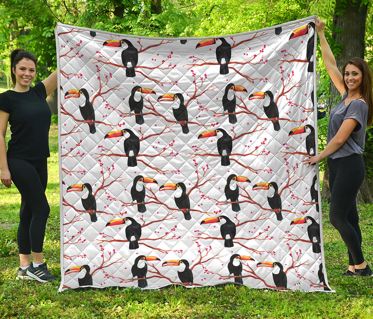 Toco Toucan Pattern Print Quilt