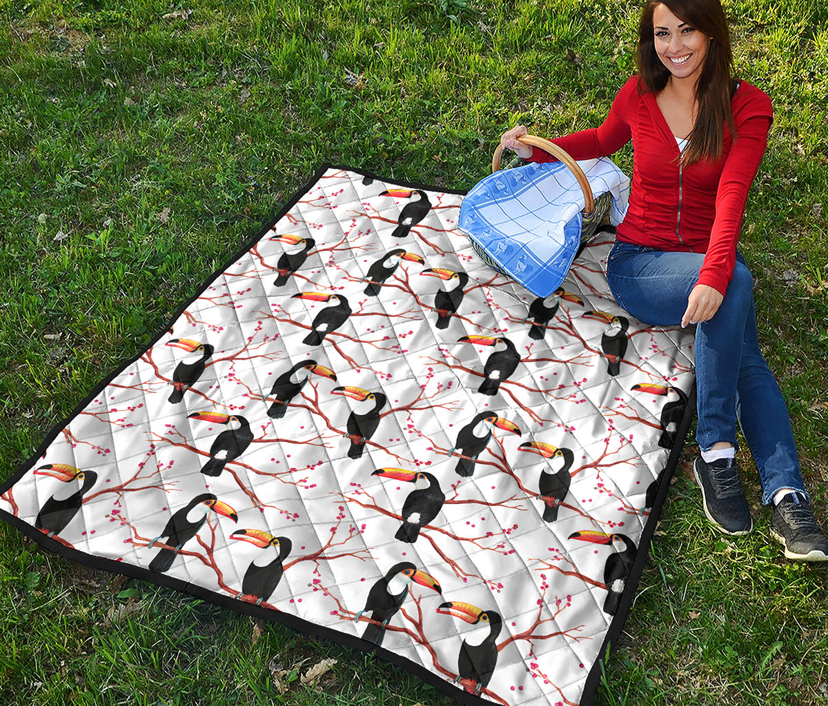 Toco Toucan Pattern Print Quilt