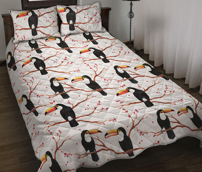 Toco Toucan Pattern Print Quilt Bed Set