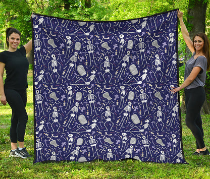 Tomb And Skeleton Pattern Print Quilt