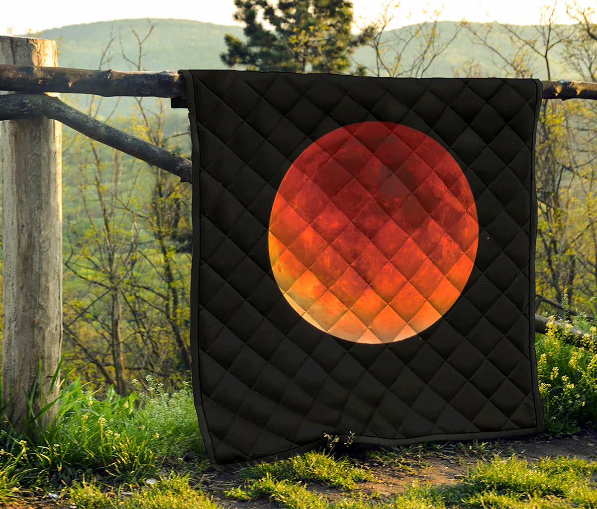 Total Lunar Eclipse Print Quilt
