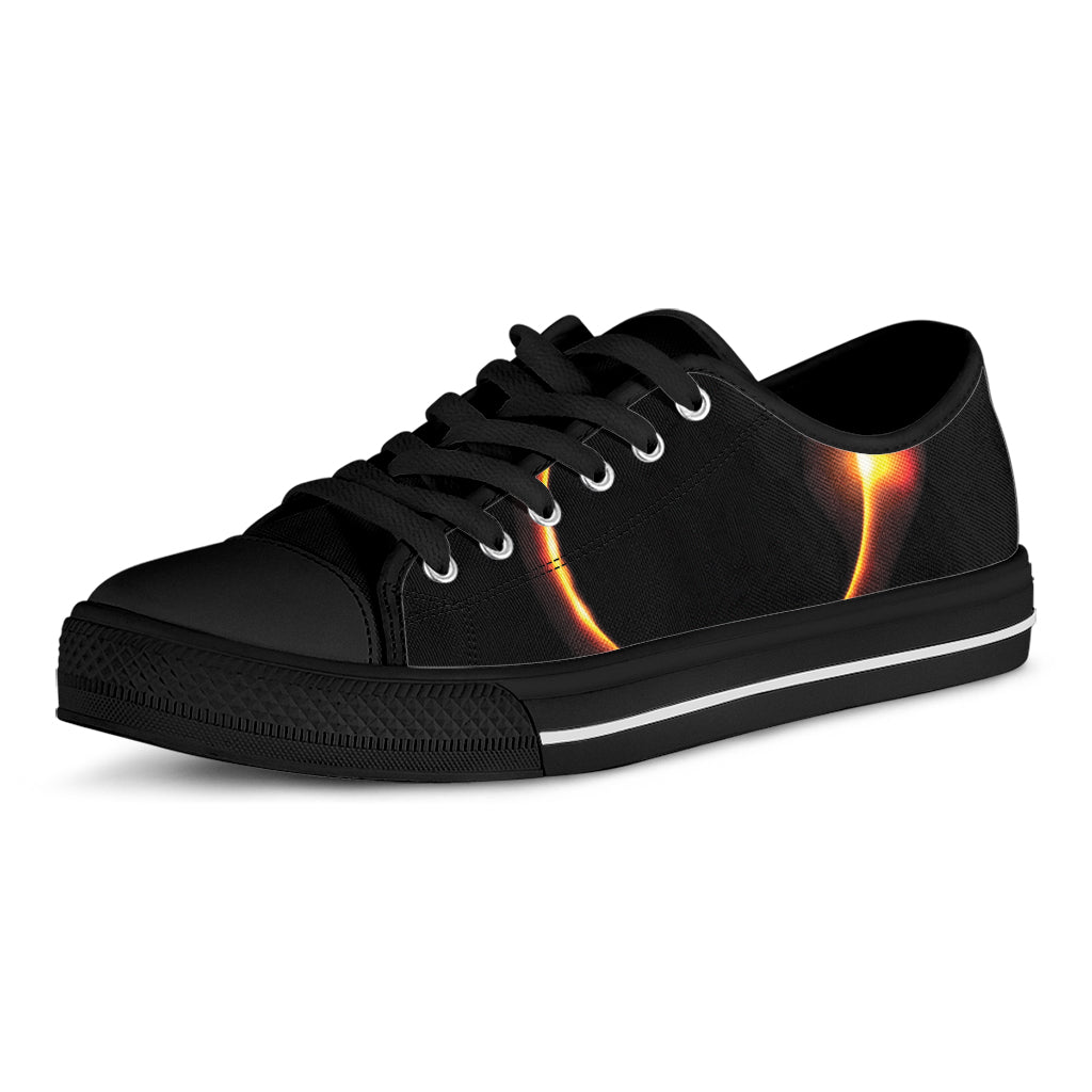 Total Solar Eclipse Print Black Low Top Shoes 
