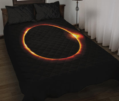 Total Solar Eclipse Print Quilt Bed Set