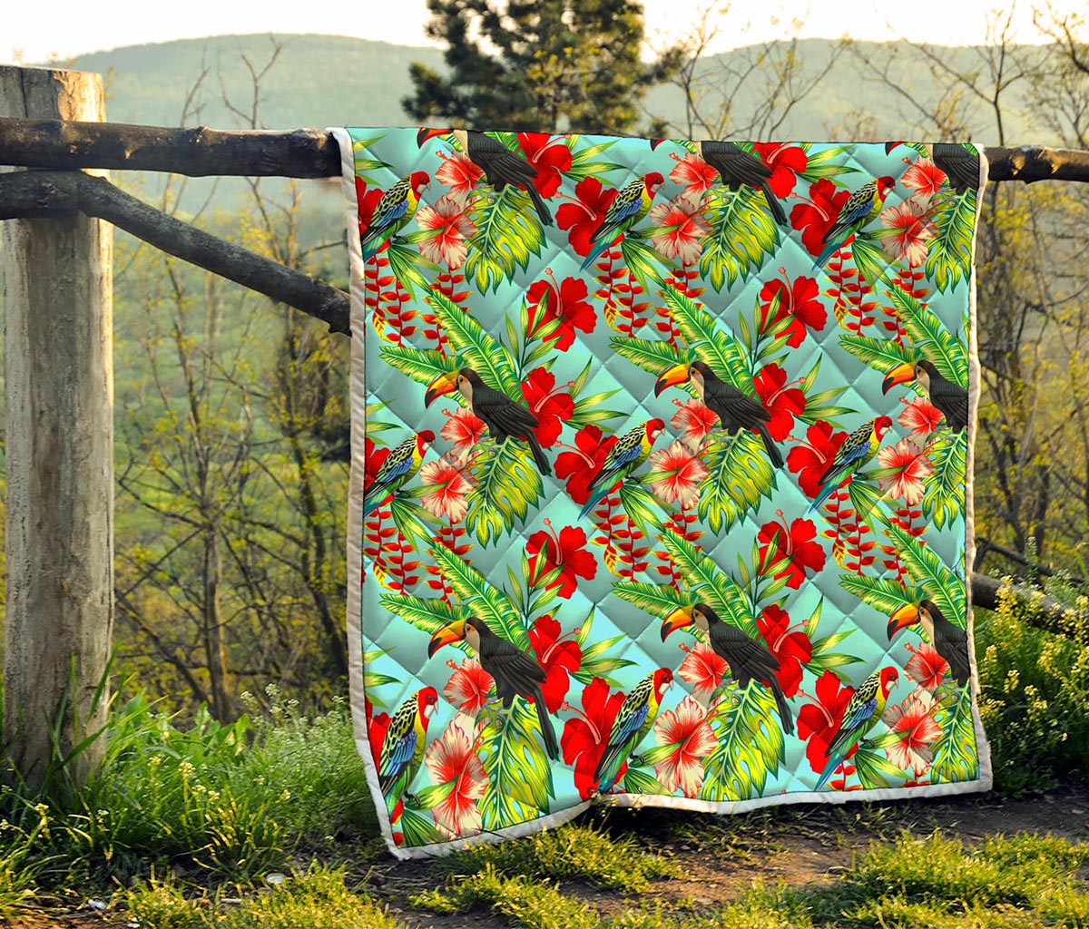 Toucan Parrot Tropical Pattern Print Quilt