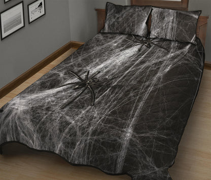 Toy Spiders And Cobweb Print Quilt Bed Set