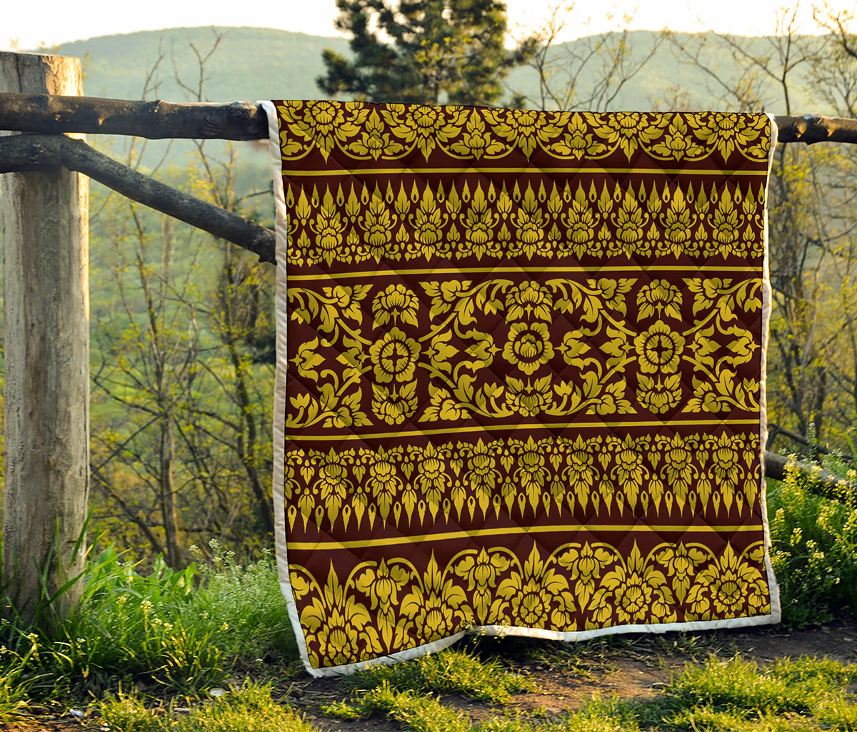Traditional Thai Flower Pattern Print Quilt