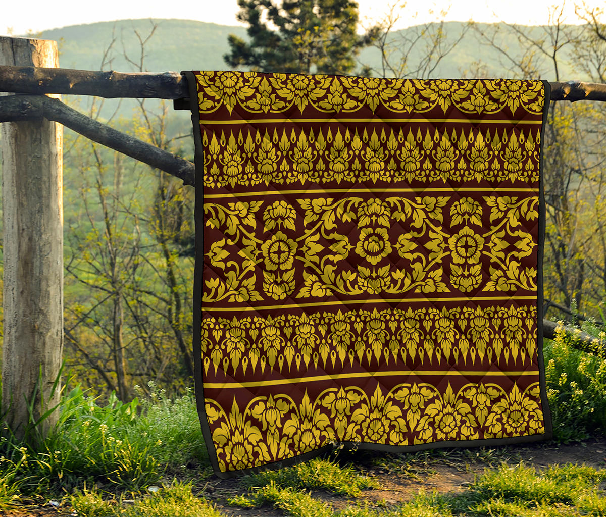 Traditional Thai Flower Pattern Print Quilt