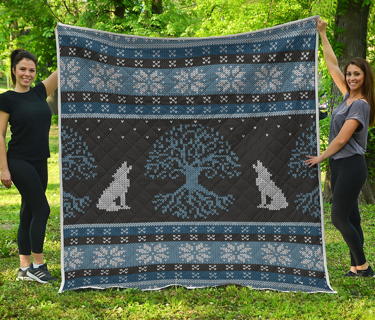 Tree Of Life And Howling Wolves Print Quilt