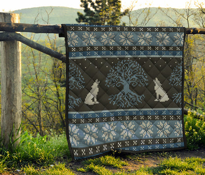 Tree Of Life And Howling Wolves Print Quilt