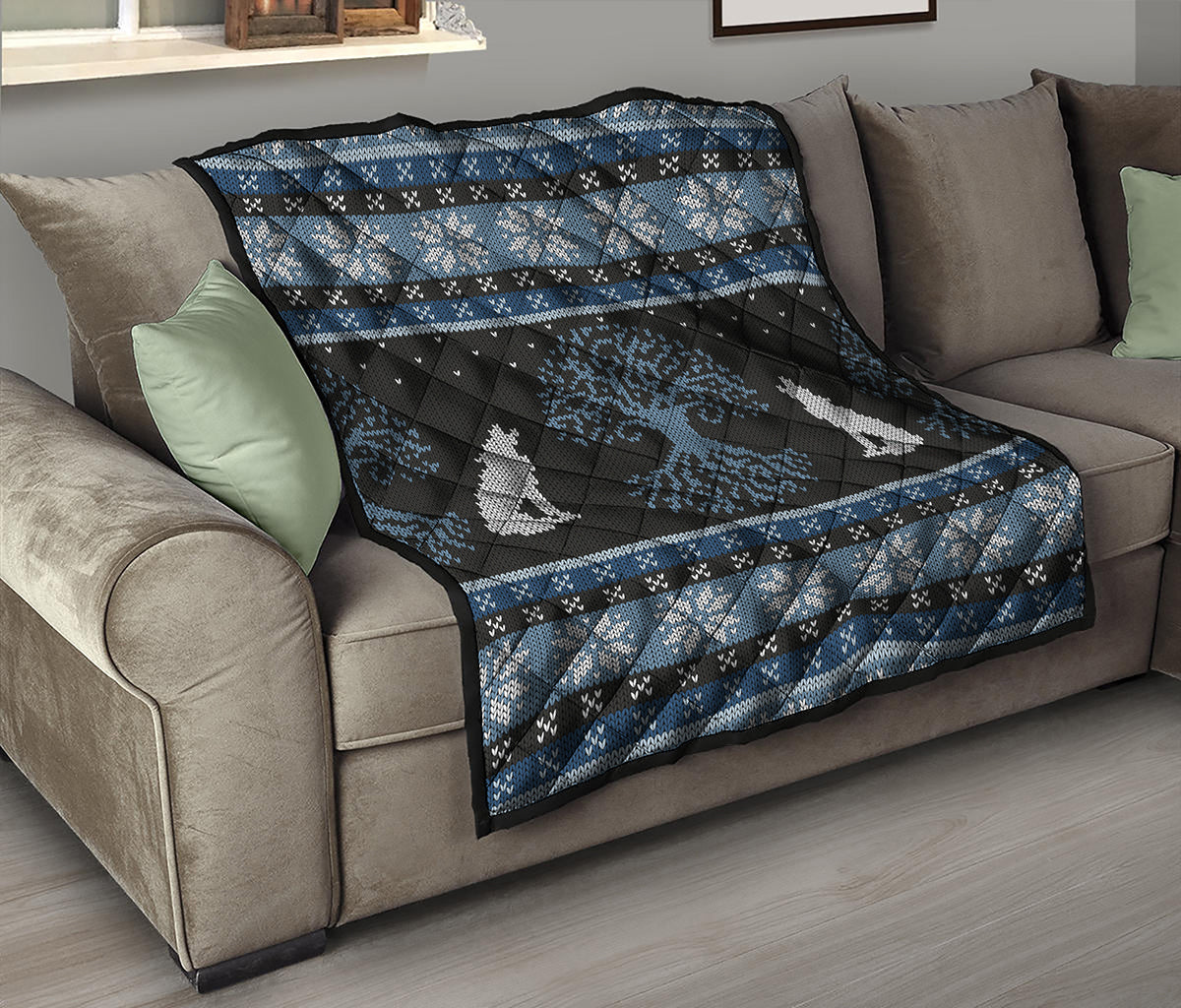 Tree Of Life And Howling Wolves Print Quilt