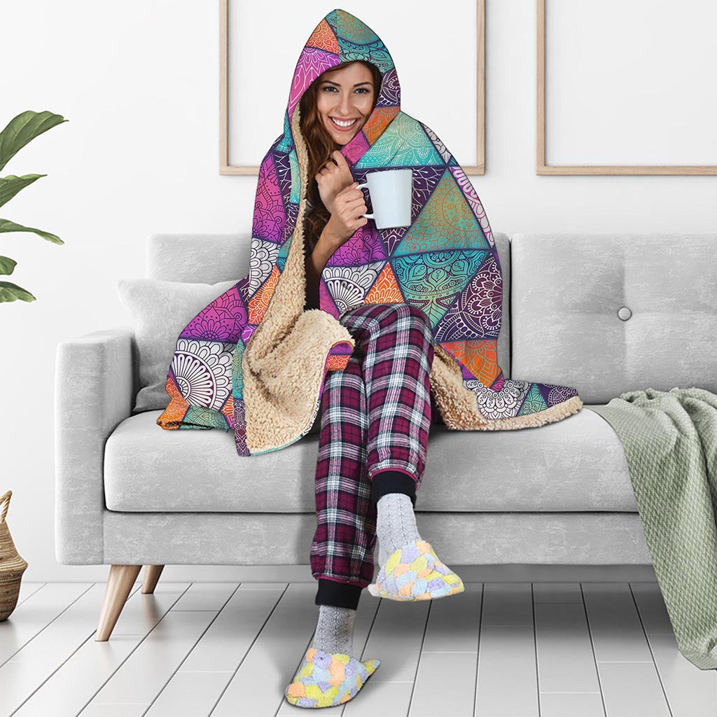 Triangle Bohemian Mandala Pattern Print Hooded Blanket