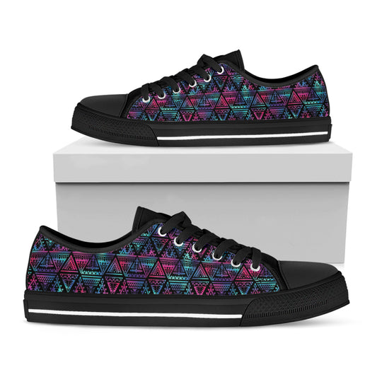 Triangle Ethnic Navajo Pattern Print Black Low Top Shoes