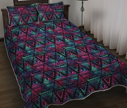 Triangle Ethnic Navajo Pattern Print Quilt Bed Set