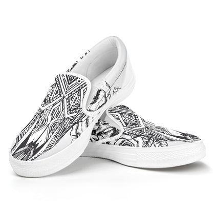 Tribal Indian Bull Skull Print White Slip On Shoes