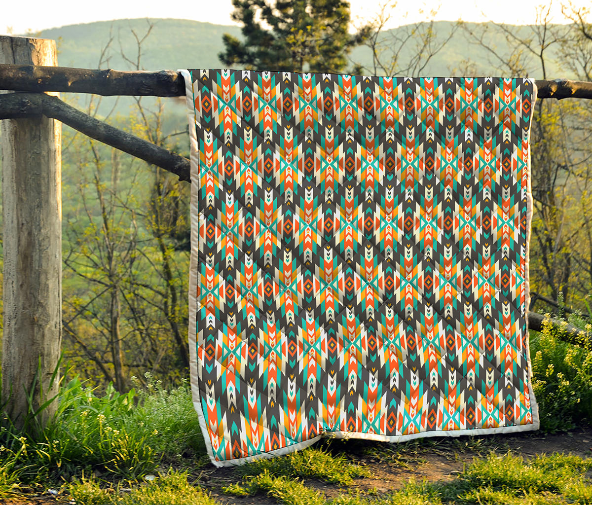 Tribal Native American Pattern Print Quilt
