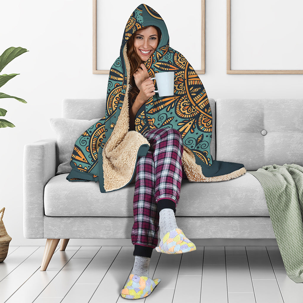 Tribal Sea Turtle Print Hooded Blanket