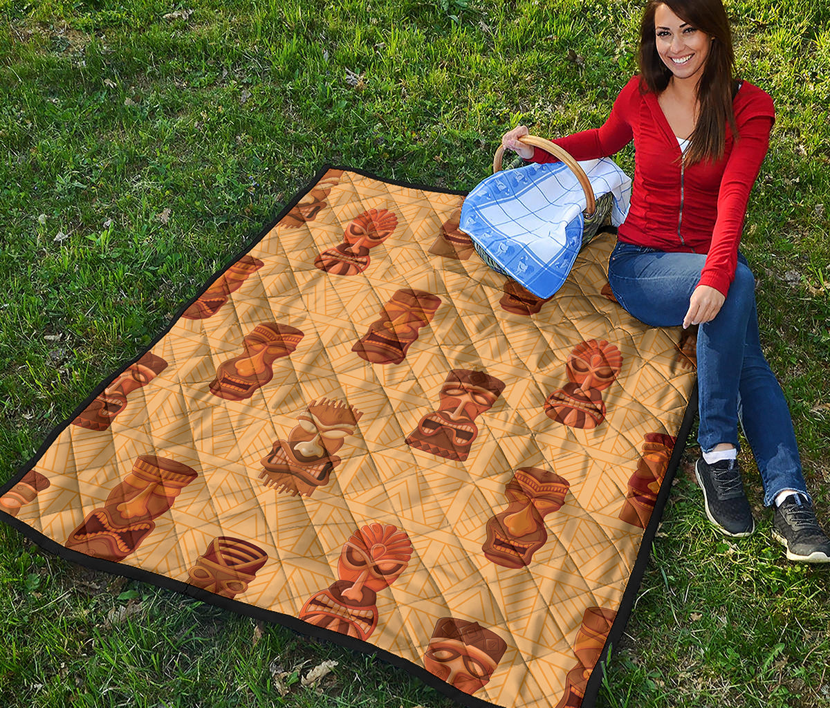 Tribal Tiki Mask Pattern Print Quilt