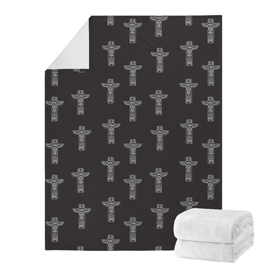 Tribal Totem Pattern Print Blanket