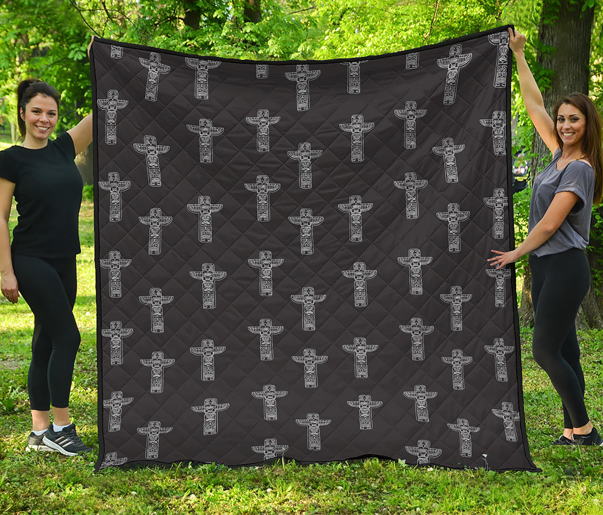 Tribal Totem Pattern Print Quilt