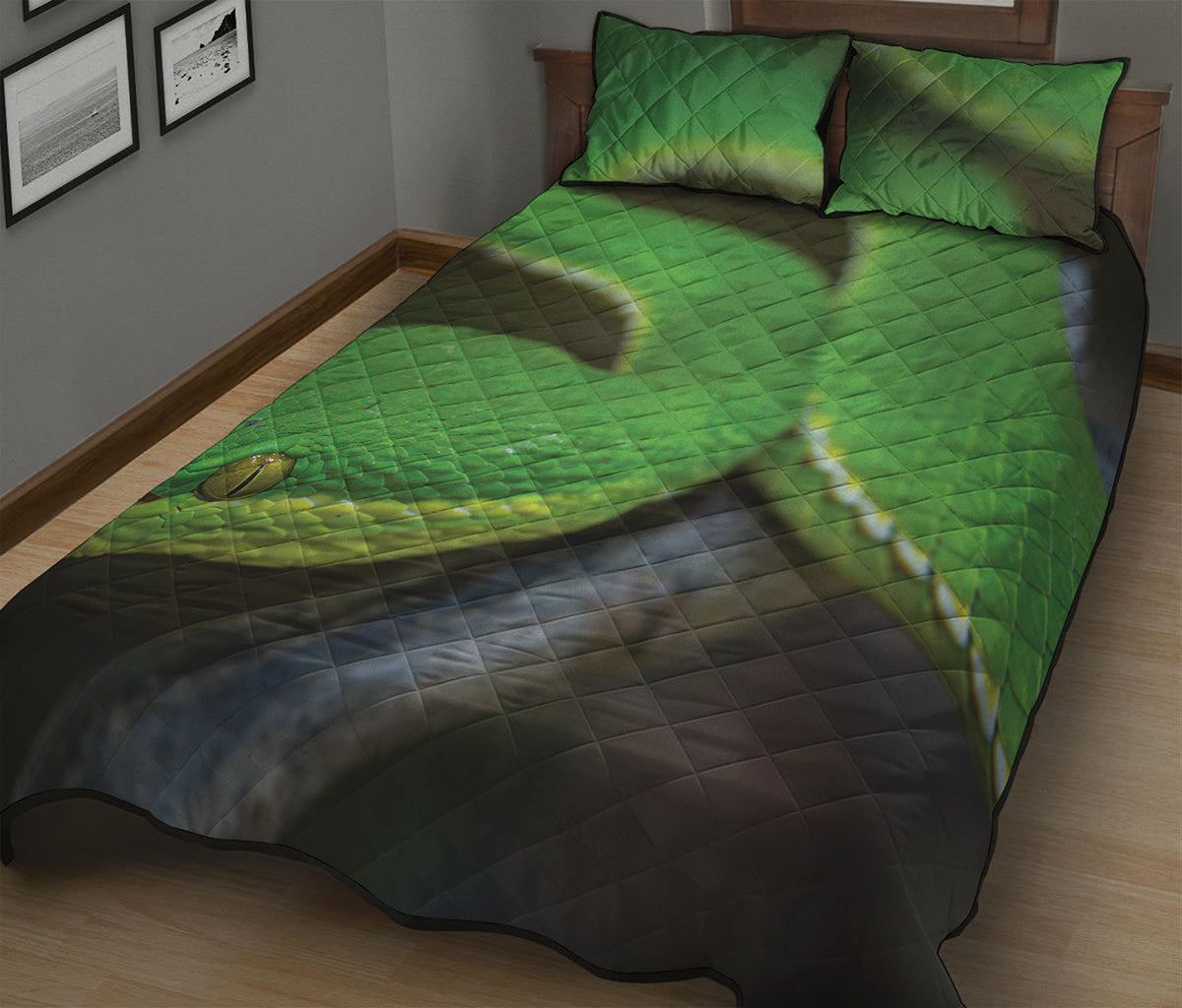 Trimeresurus Albolabris Snake Print Quilt Bed Set