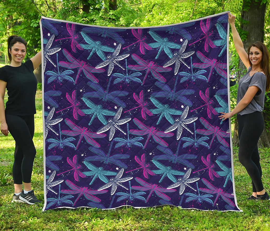 Trippy Dragonfly Pattern Print Quilt