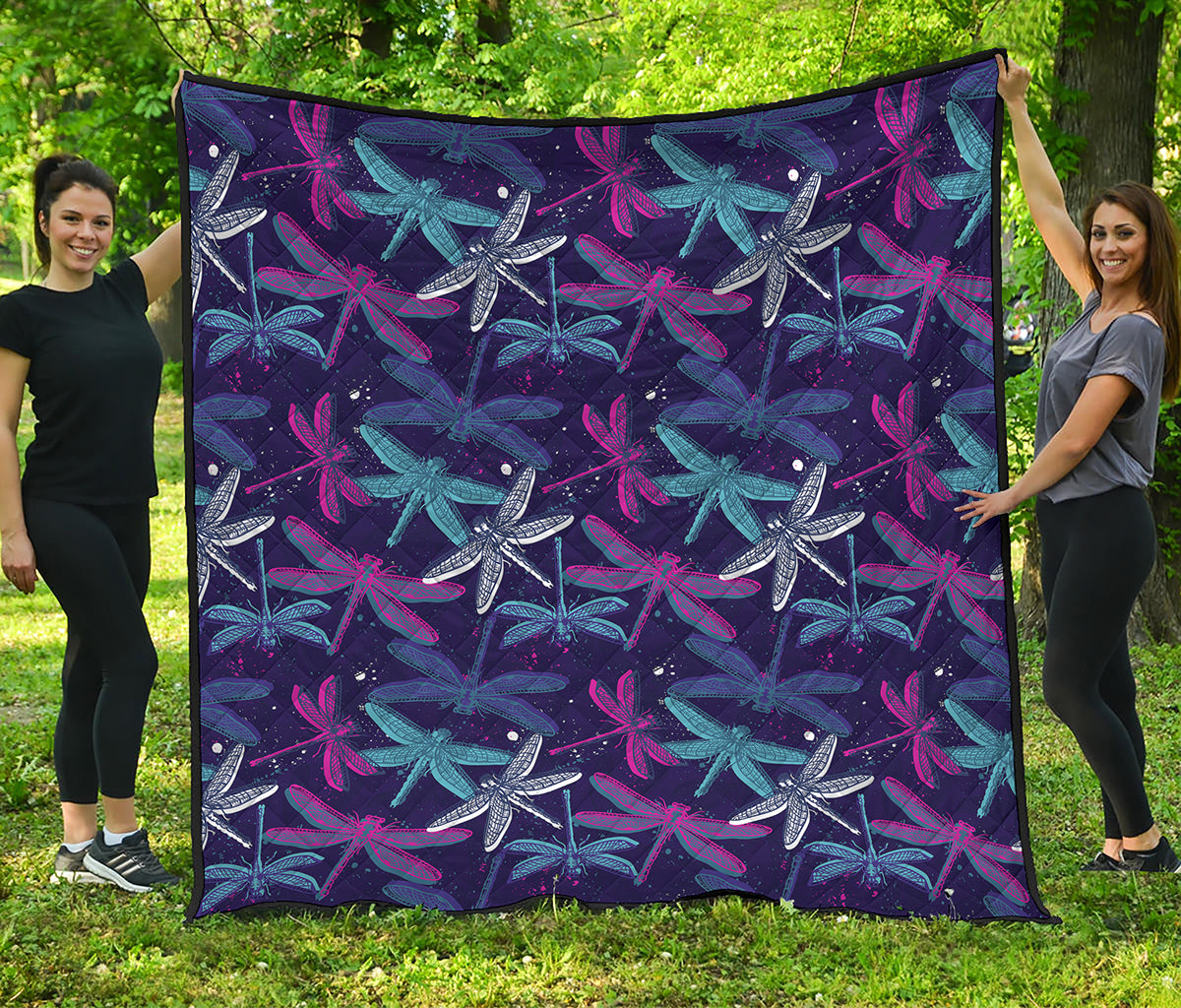 Trippy Dragonfly Pattern Print Quilt