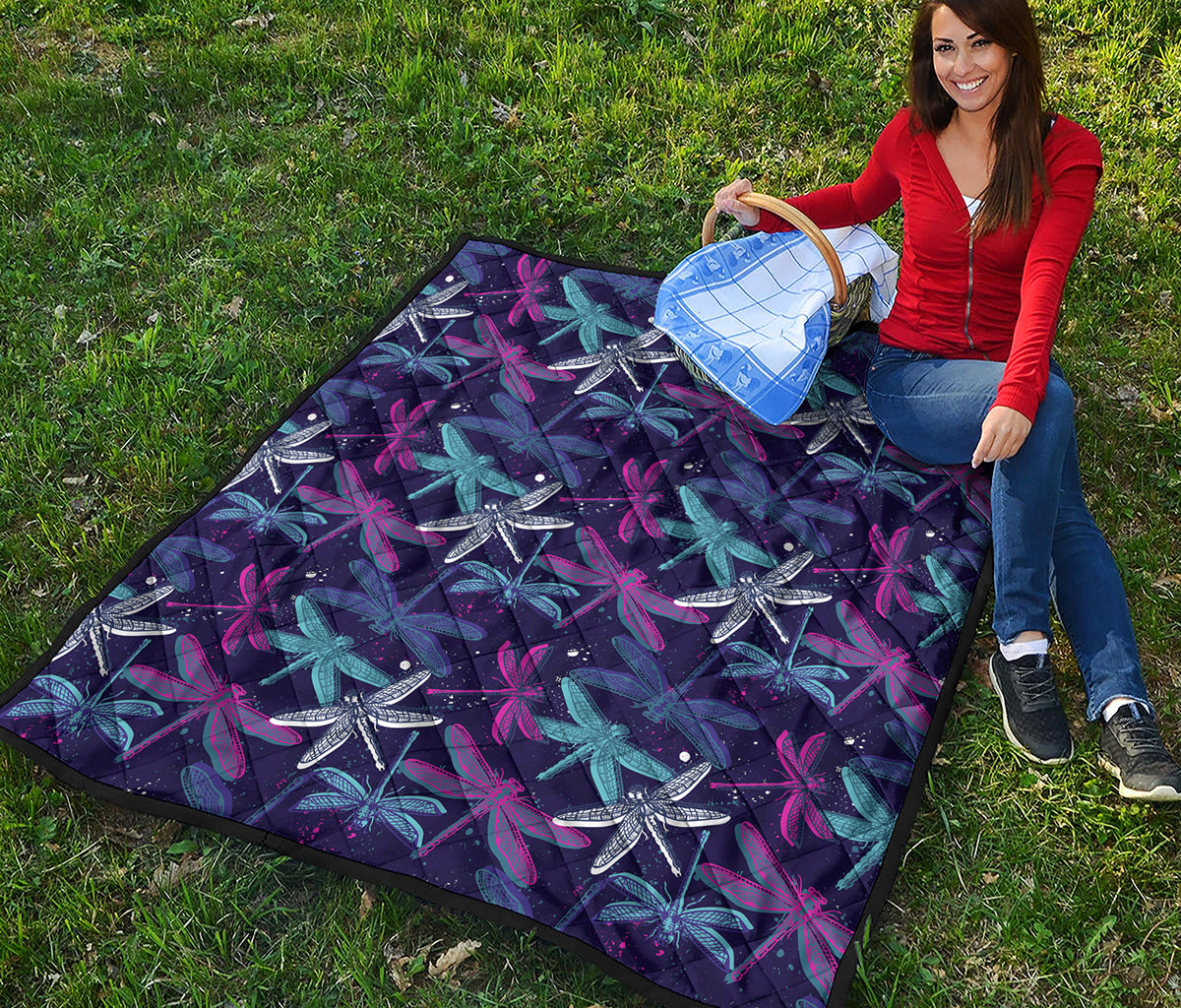 Trippy Dragonfly Pattern Print Quilt