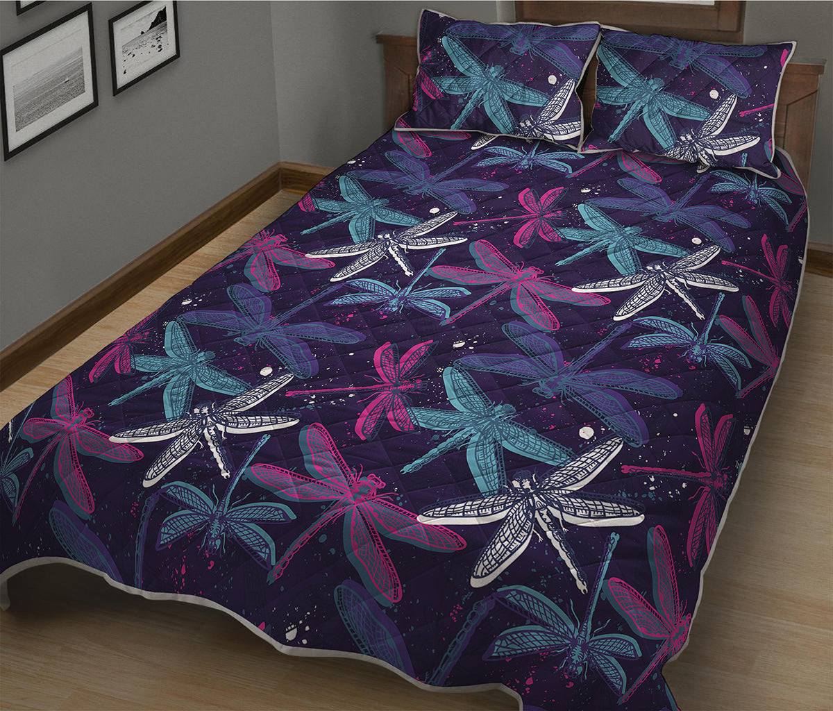 Trippy Dragonfly Pattern Print Quilt Bed Set
