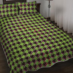 Trippy green Houndstooth Pattern Print Quilt Bed Set