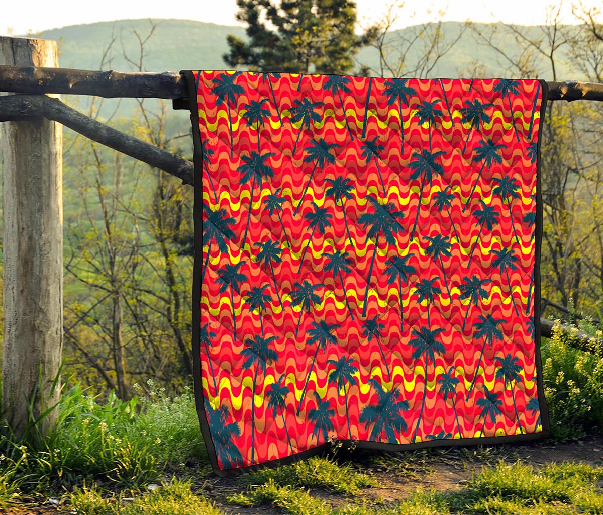 Trippy Palm Tree Pattern Print Quilt