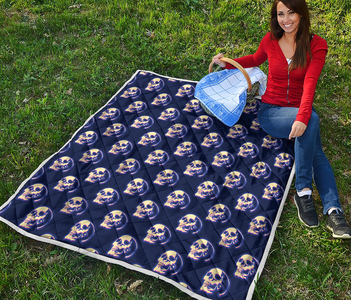 Trippy Skull Pattern Print Quilt