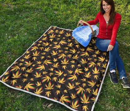 Trippy Weed Leaf Pattern Print Quilt