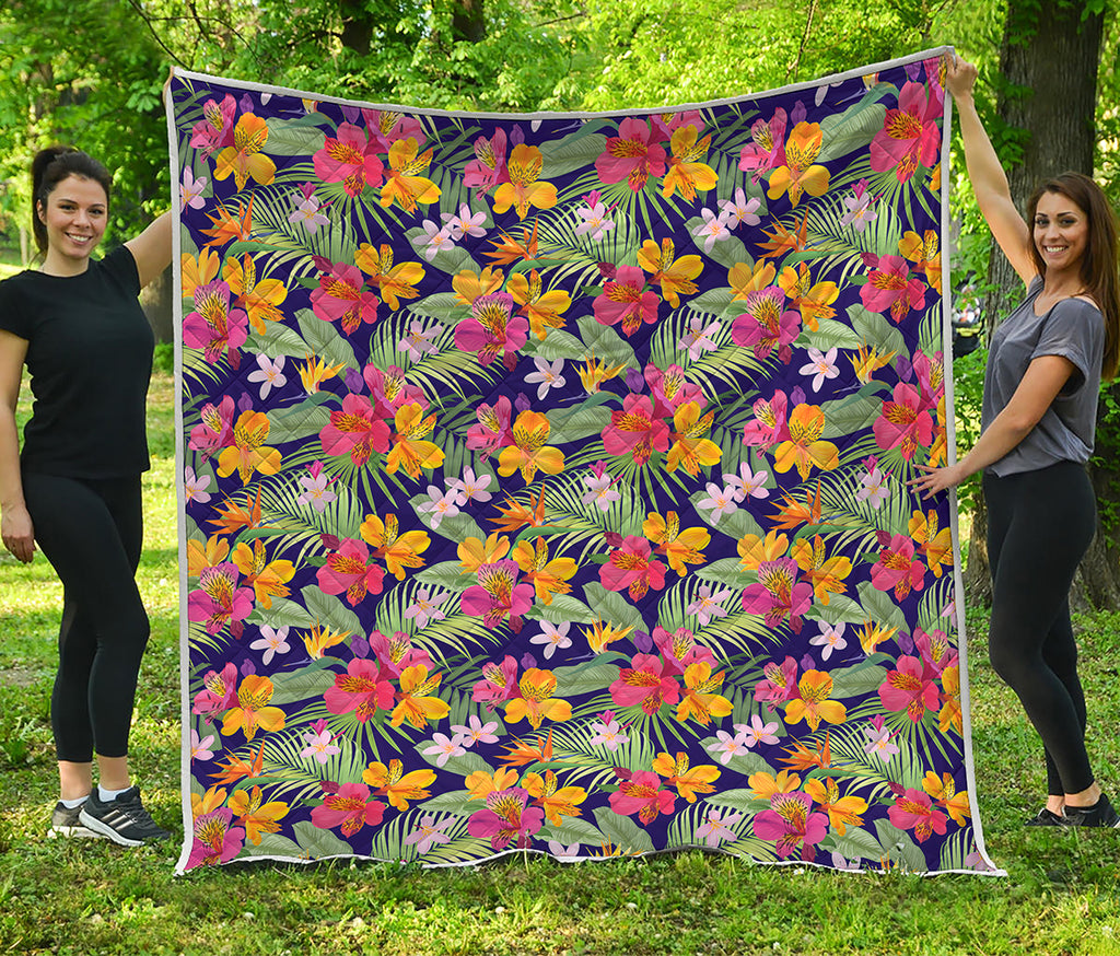 Tropical Alstroemeria Pattern Print Quilt