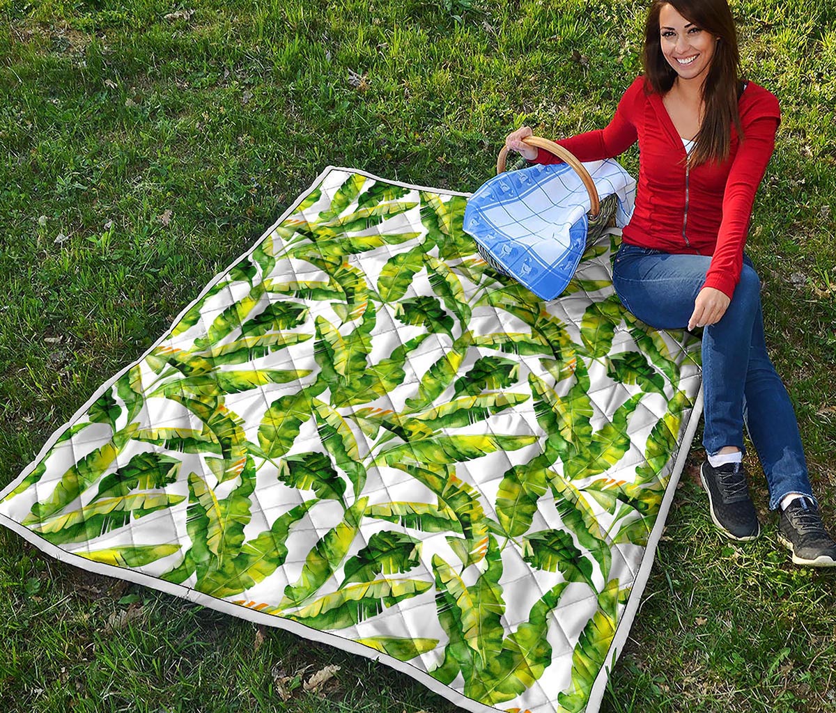 Tropical Banana Leaves Pattern Print Quilt