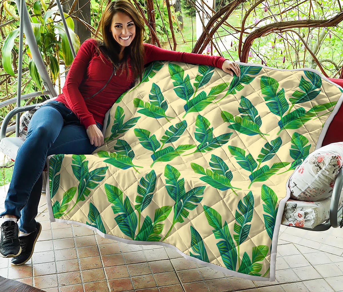 Tropical Banana Palm Leaf Pattern Print Quilt