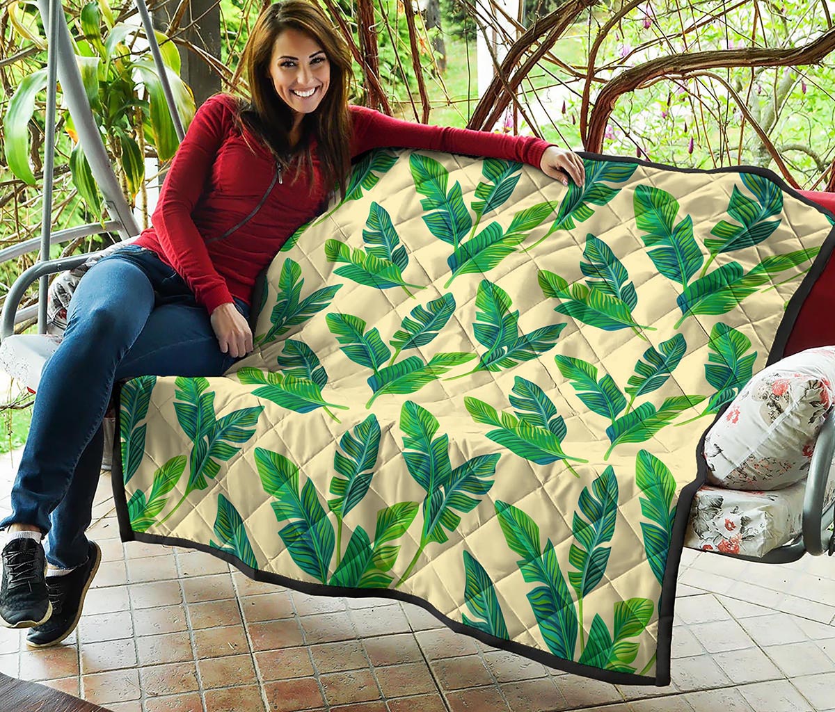 Tropical Banana Palm Leaf Pattern Print Quilt