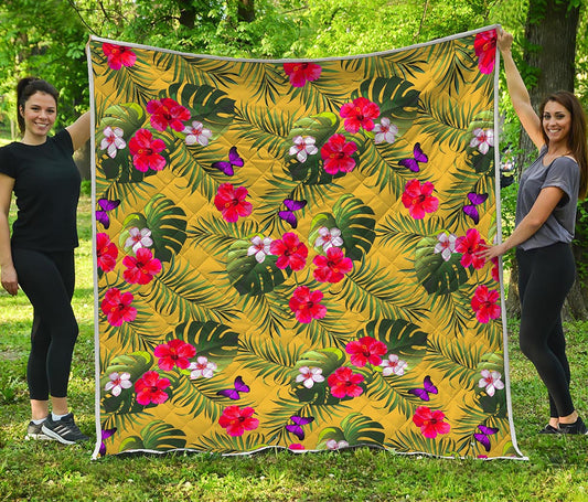 Tropical Exotic Hawaiian Pattern Print Quilt