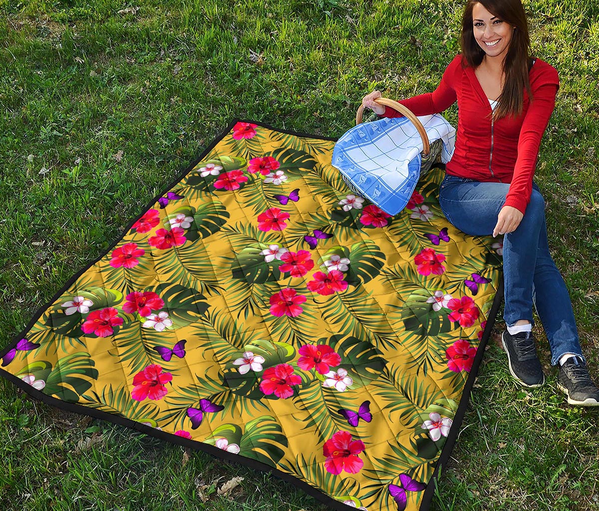 Tropical Exotic Hawaiian Pattern Print Quilt