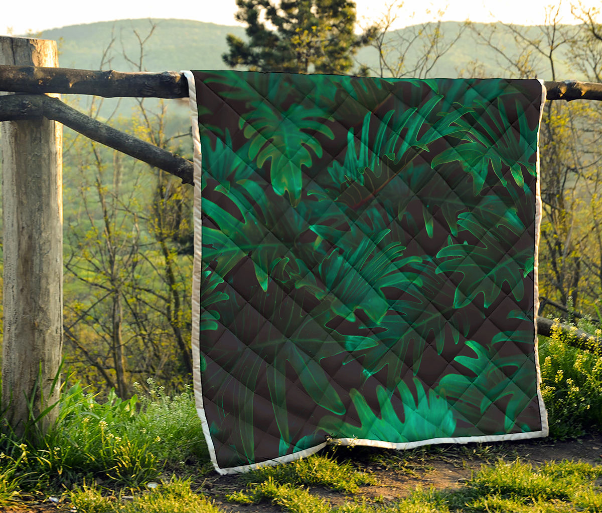 Tropical Fern Leaf Print Quilt
