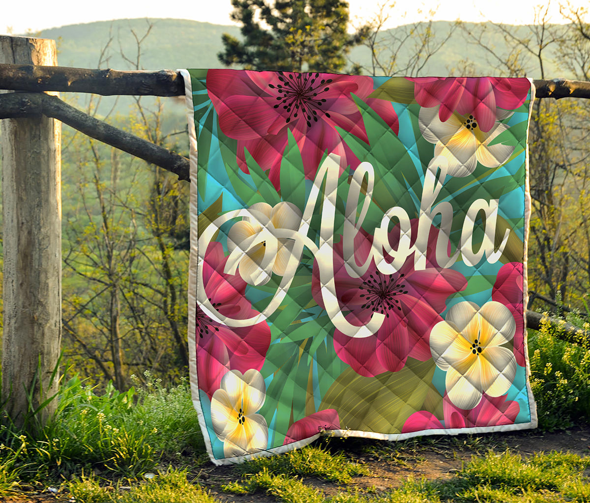 Tropical Flower Aloha Print Quilt